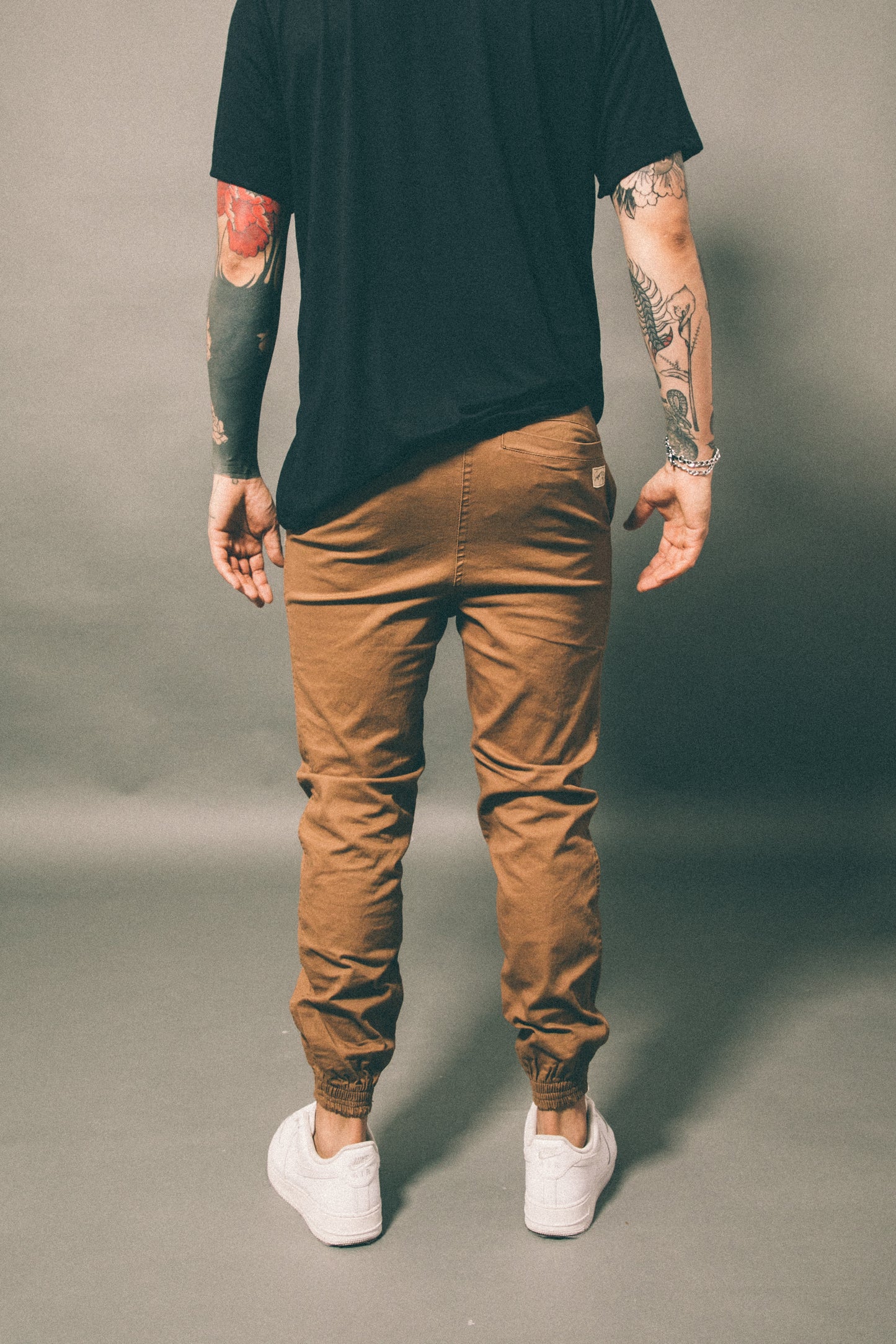 Jogger Brown