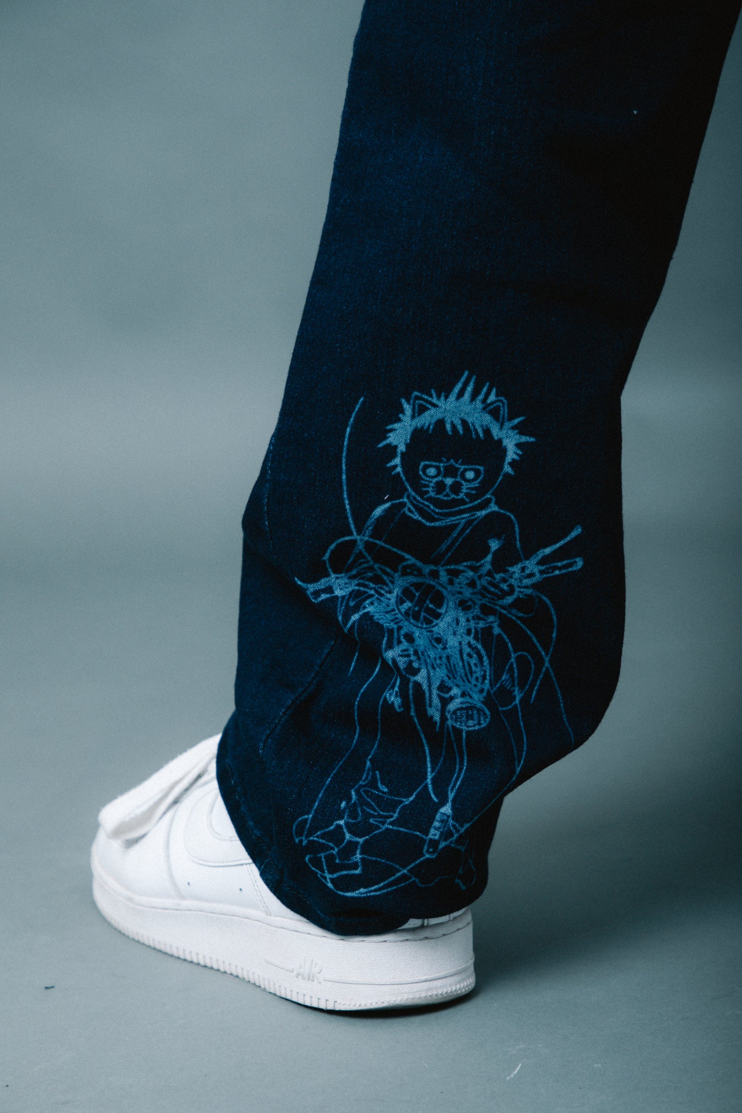 Jeans Indigo Láser (Corte Amplio)